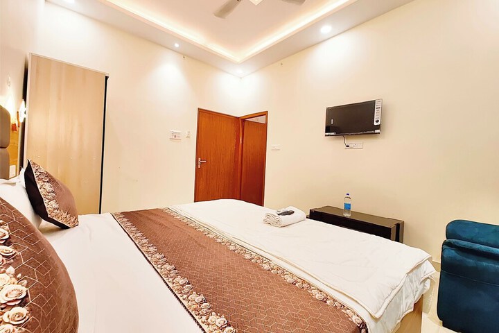 Room 21 of 31