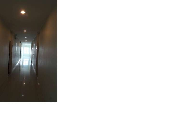 Room 9 of 33