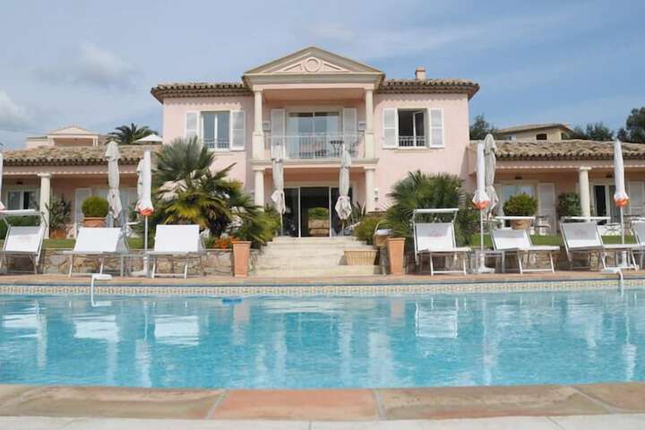 Hôtel Villa Les Rosiers in Grimaud
