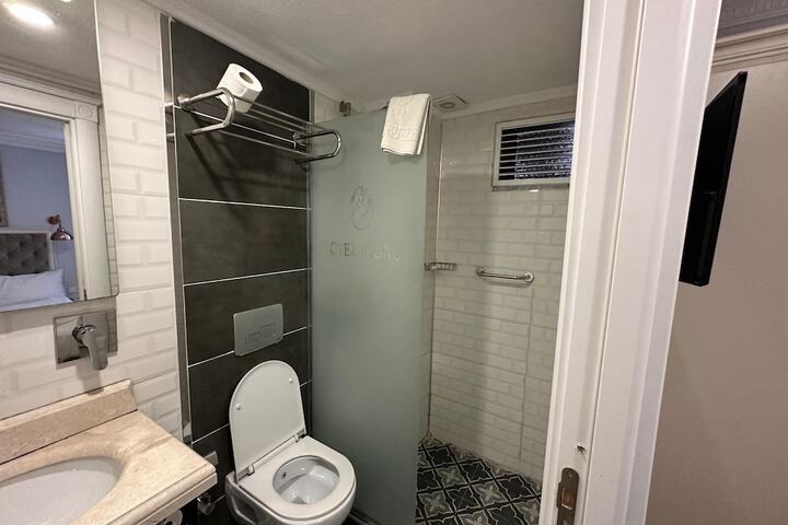 Room 43 of 53