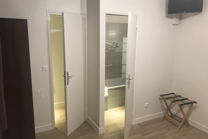 Room 31 of 44