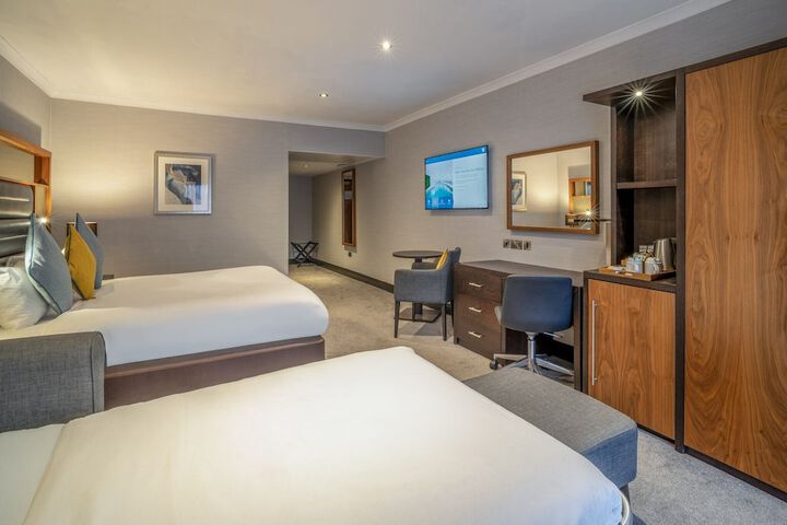 Room 20 of 97