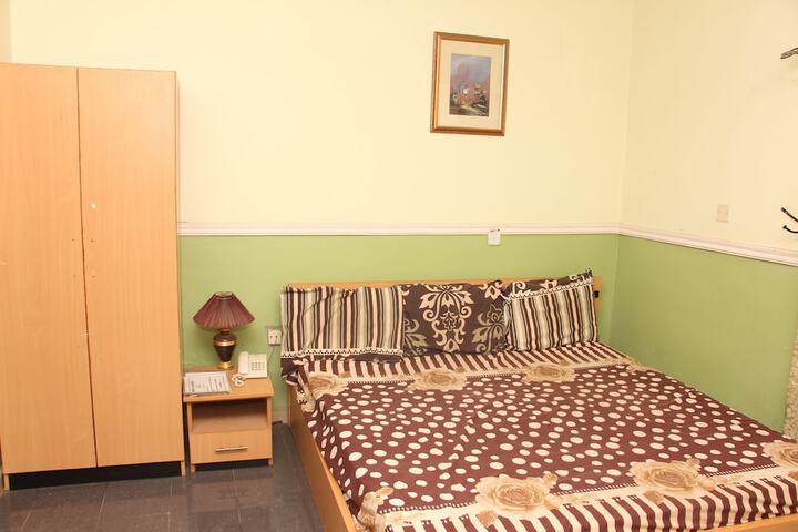 Room 11 of 13