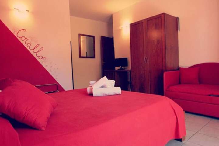 Room 10 of 34