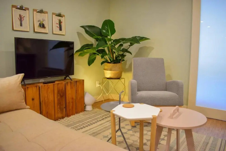 Room 2 of 12