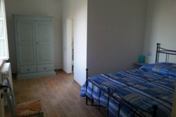 Room 11 of 61