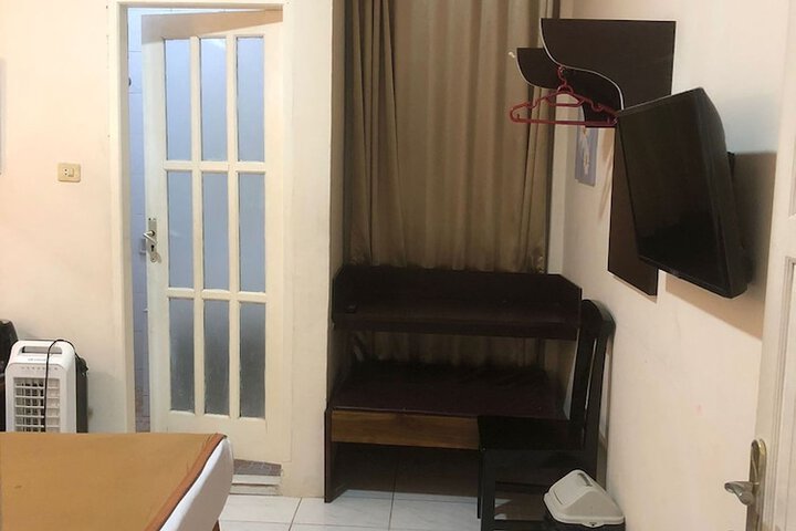 Room 14 of 42
