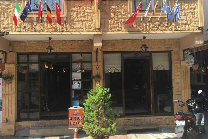 Hotel 11 of 15