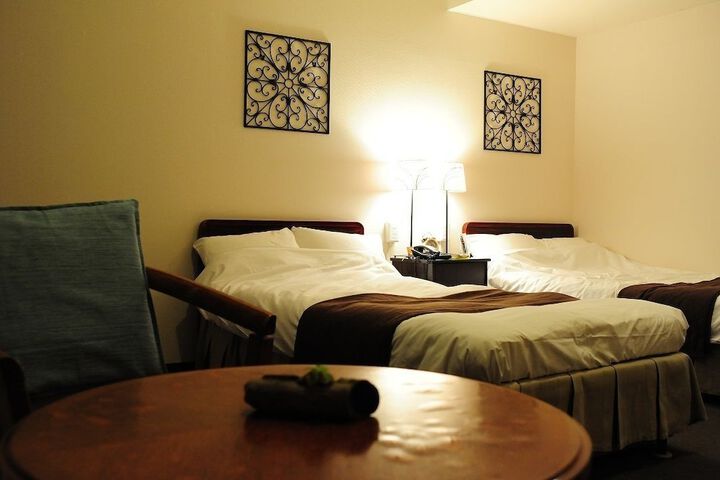 Room 3 of 42