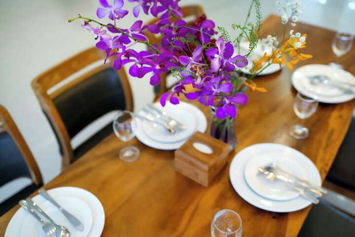 Dining 40 of 55