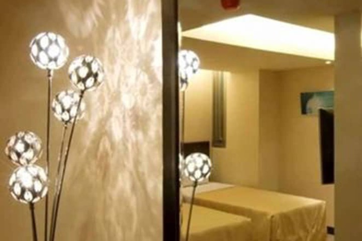 Room 18 of 52