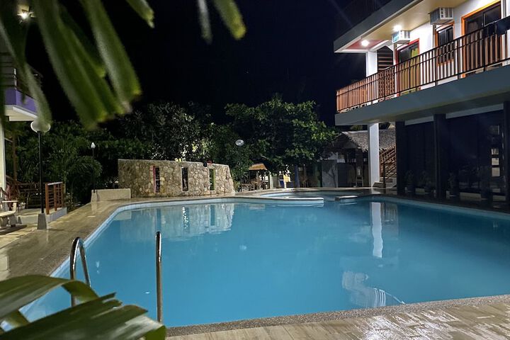Pool 22 of 34