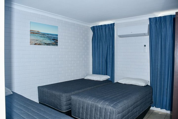 Room 15 of 27