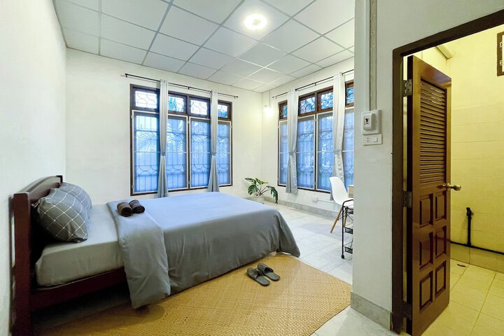 Room 34 of 64