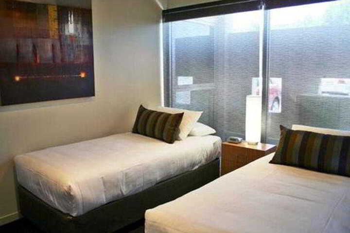 Room 9 of 10