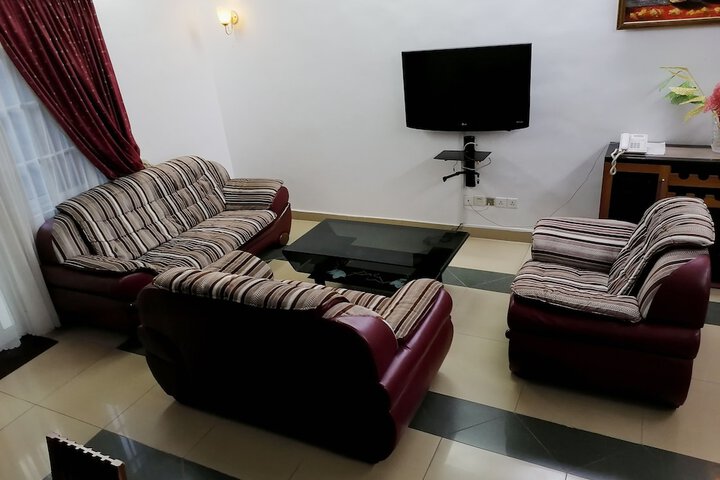 Room 17 of 29
