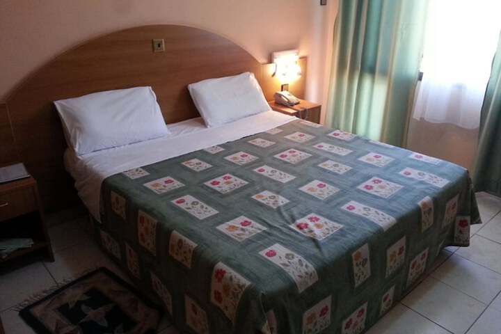 Room 8 of 20