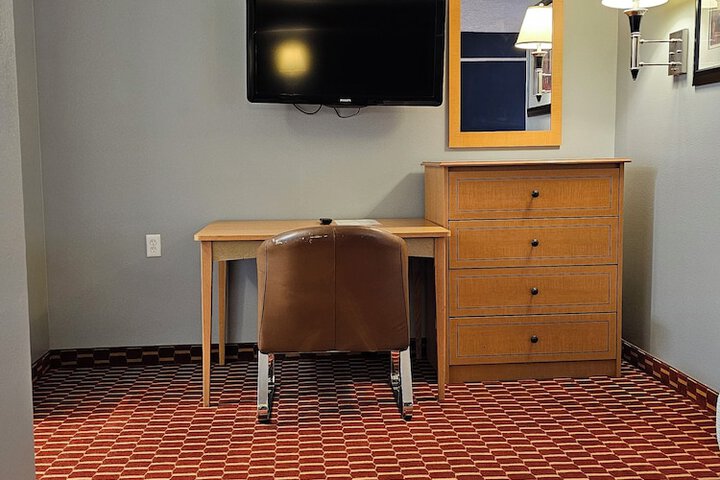 Room 18 of 49