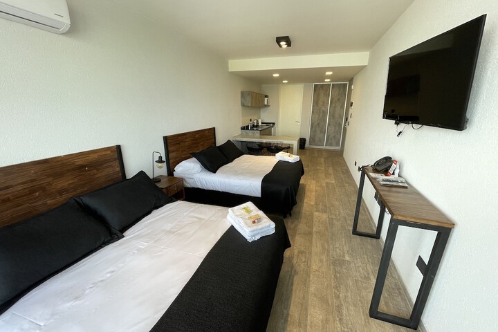 Room 6 of 50