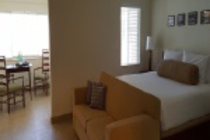 Room 48 of 695