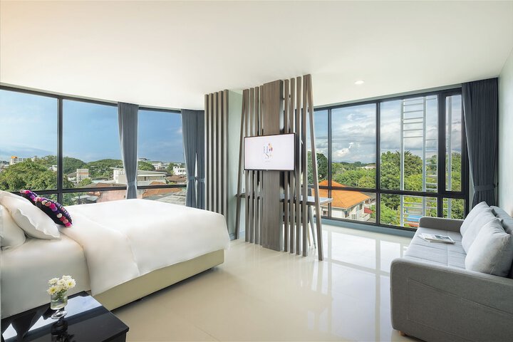 Room 25 of 50