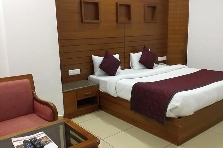 Room 21 of 49