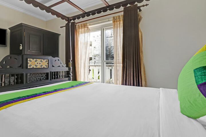 Room 14 of 38