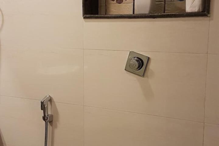 Room 20 of 49