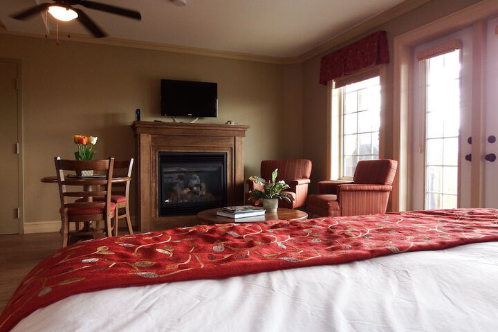 Room 6 of 66