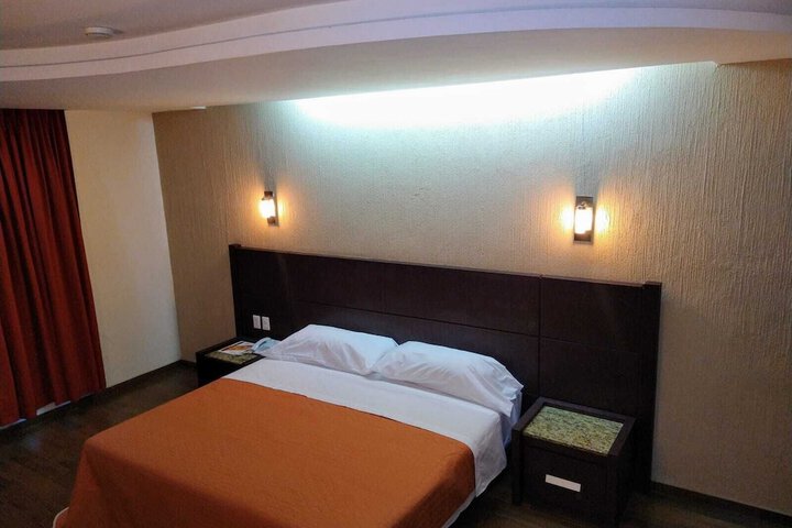 Room 7 of 36