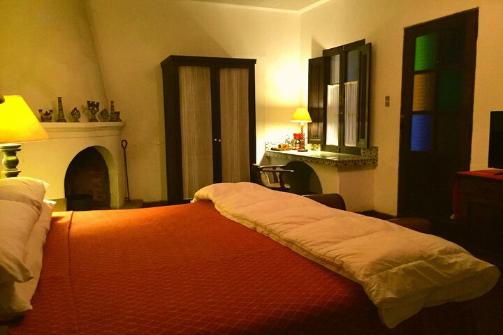 Room 12 of 28