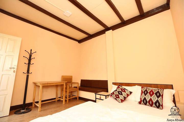 Room 5 of 34