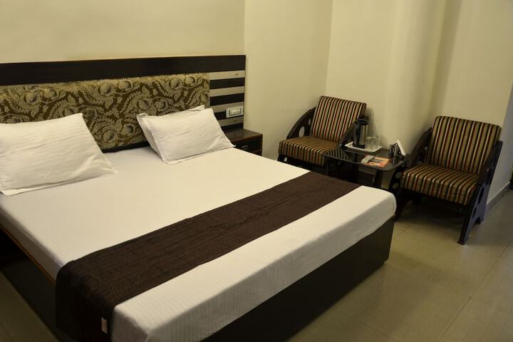Room 30 of 55