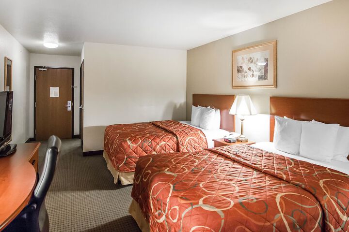 Room 8 of 44