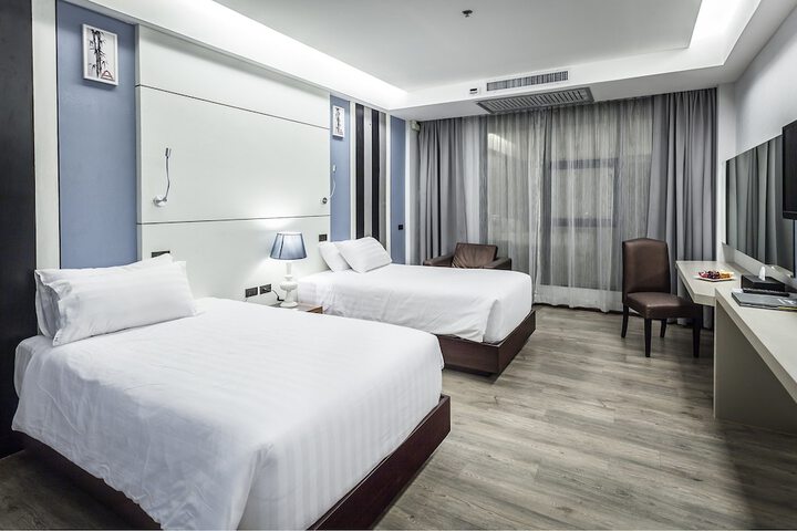 Room 26 of 60