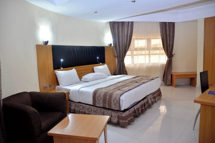 Room 19 of 61