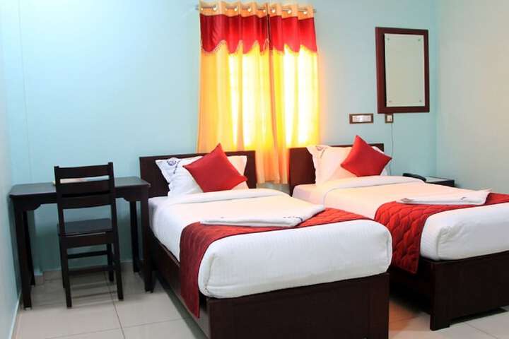 Room 12 of 33