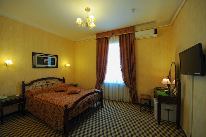 Room 16 of 41
