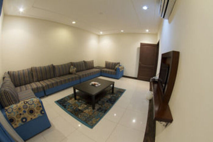 Room 8 of 14