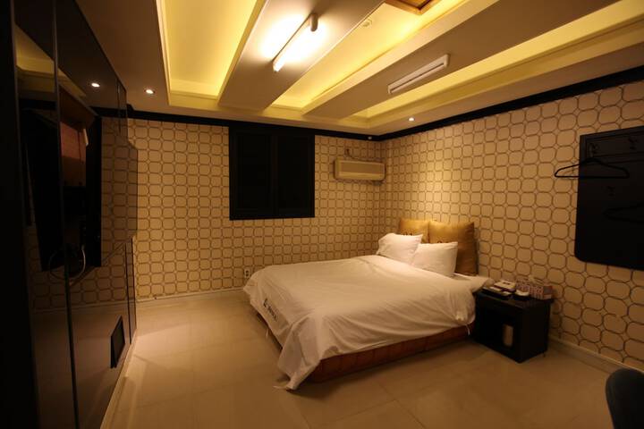 Room 39 of 52
