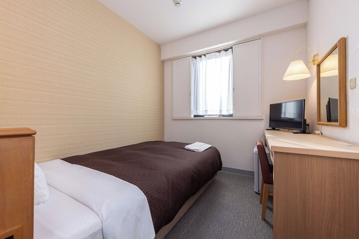 Room 5 of 29