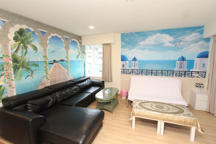 Room 155 of 246