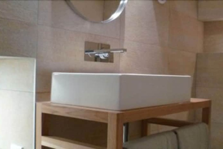 Room 30 of 48
