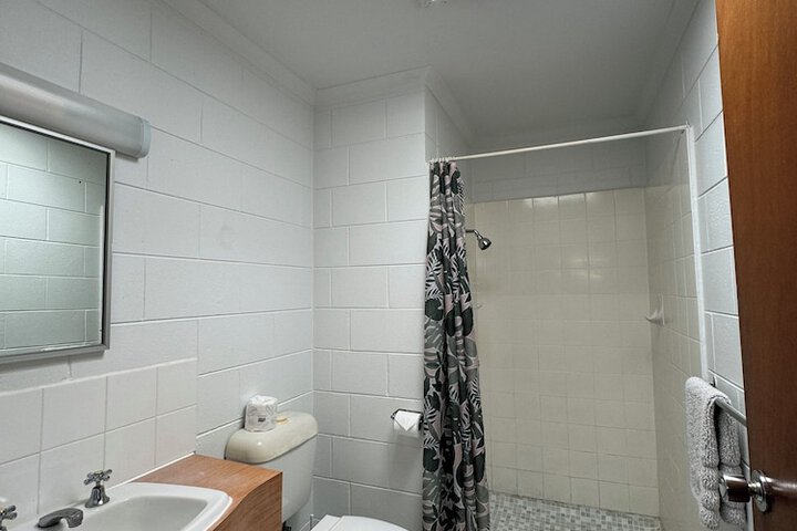 Room 30 of 47