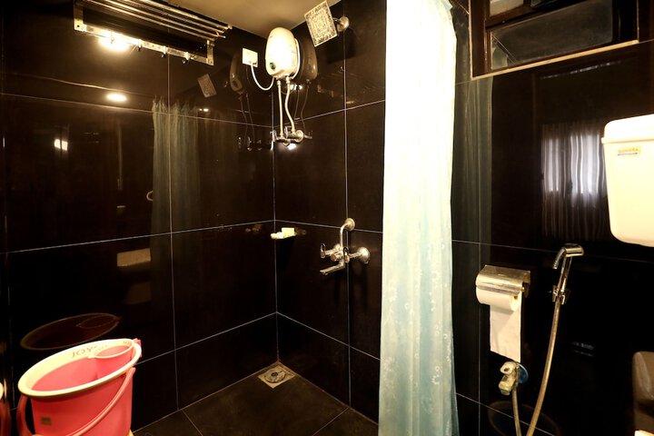 Room 34 of 87