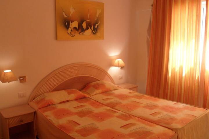 Room 6 of 13