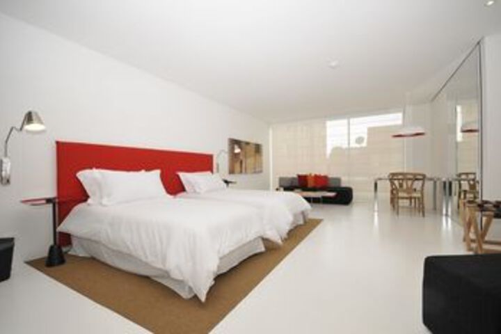 Room 16 of 50