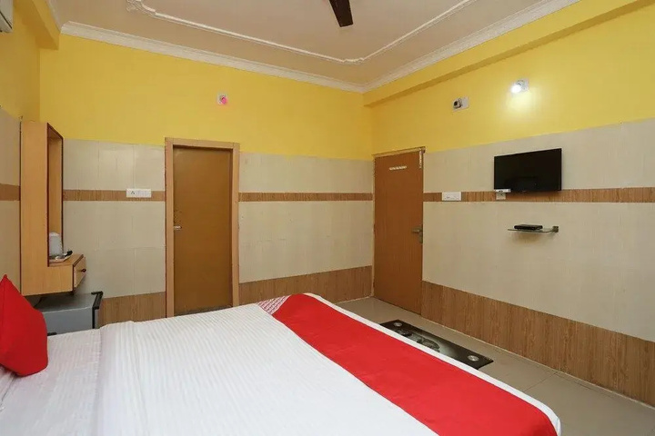 Room 3 of 13
