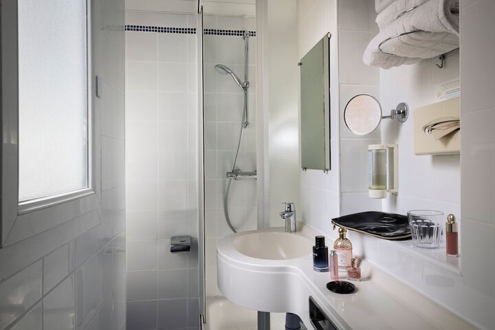 Bathroom Interior Photo