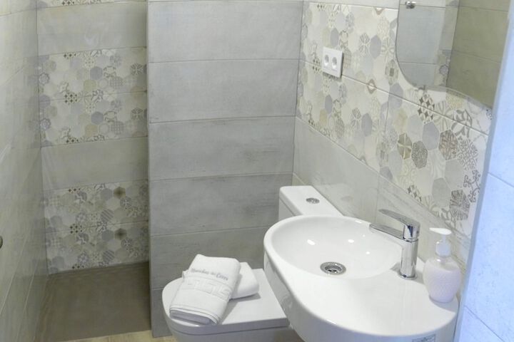 Room 42 of 45